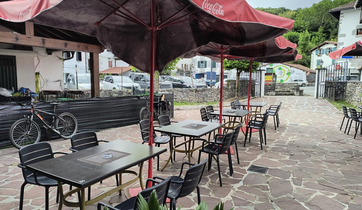 baztango-bar-ekaitza-lesaka-1